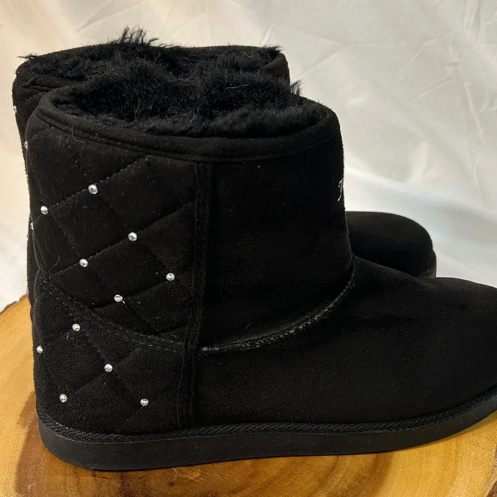 Juicy Couture Black Faux Fur Lined Kayte Winter Booties Micro suede‎ Size 8